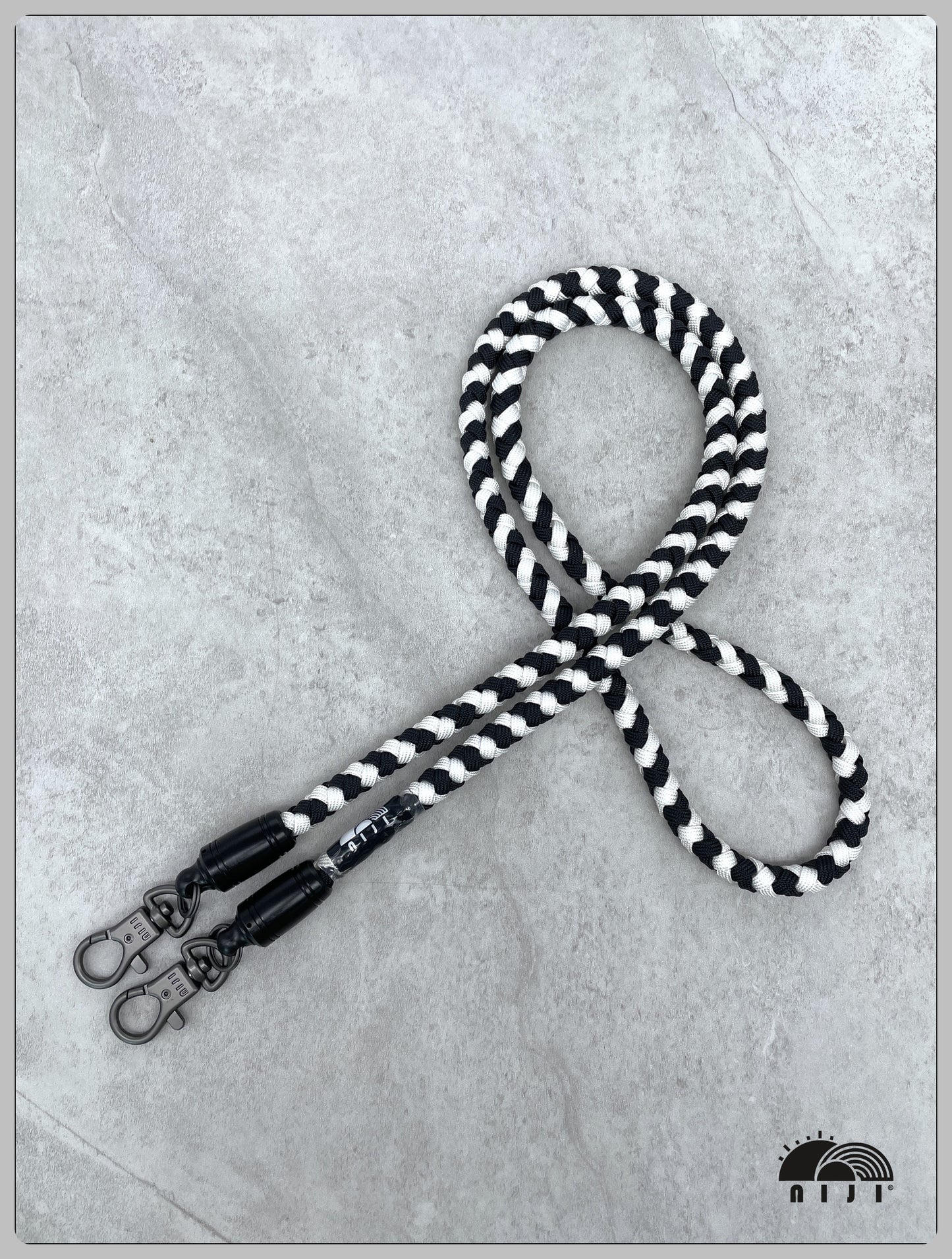 "NEW COLLECTION" 10mm Braid mobile strap Black x White spirals