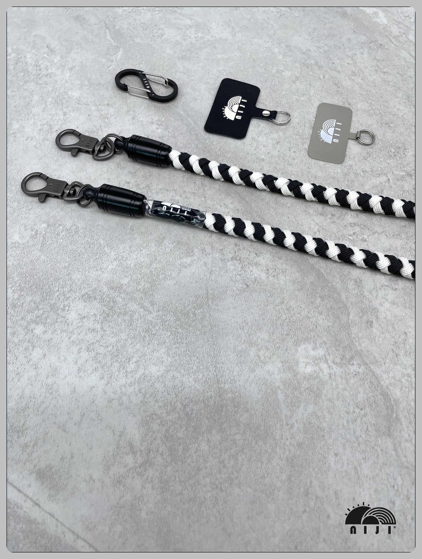 "NEW COLLECTION" 10mm Braid mobile strap Black x White spirals