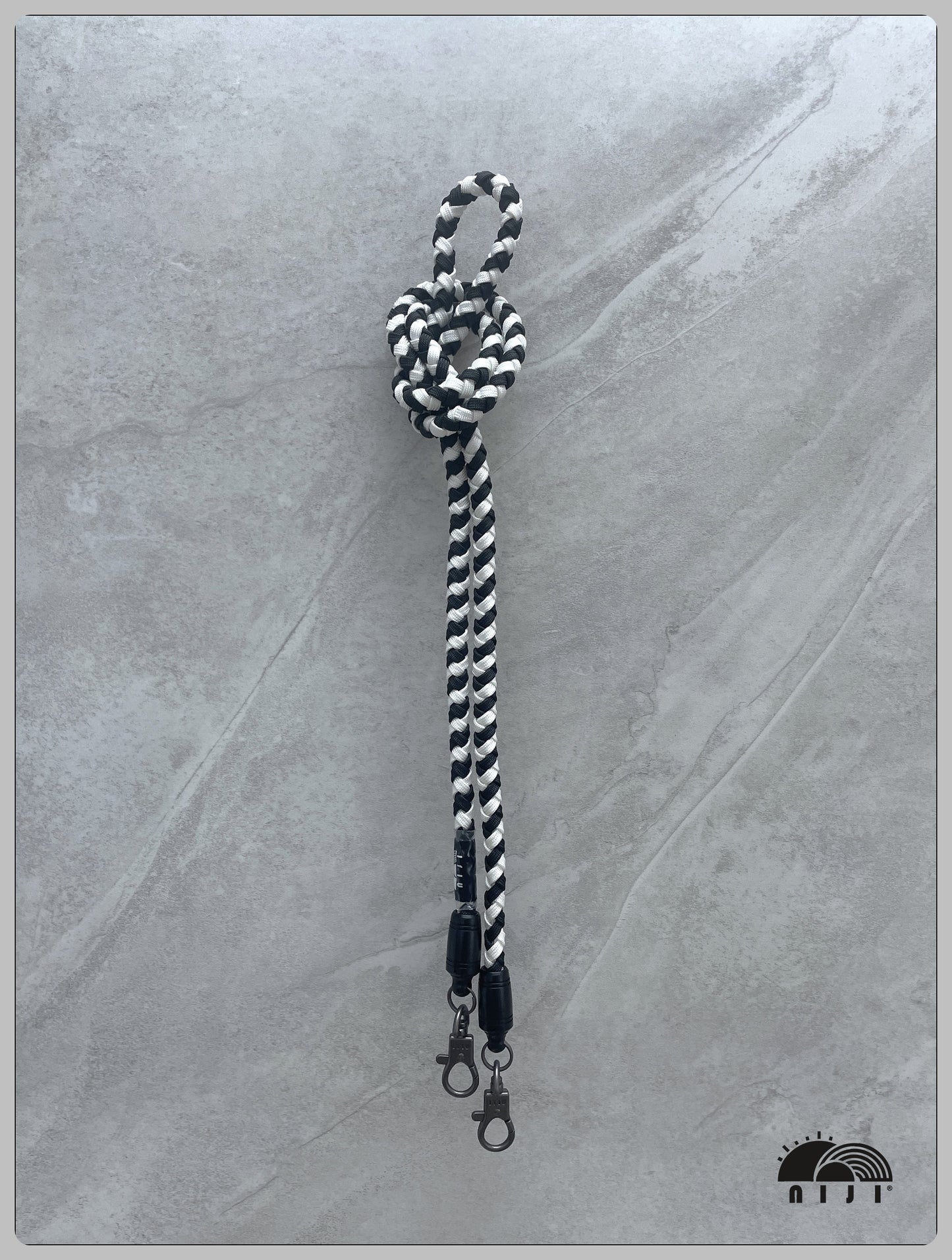 "NEW COLLECTION" 10mm Braid mobile strap Black x White spirals