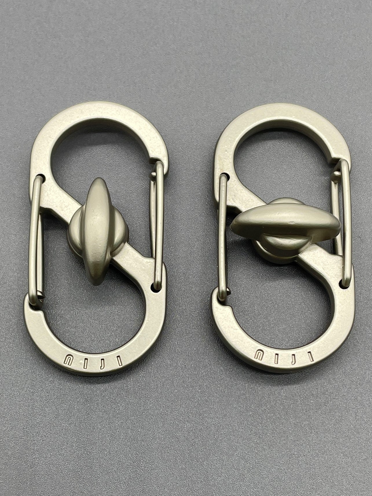 niji metal S hook (set of 2) S字 小型カラビナフック 2個入り